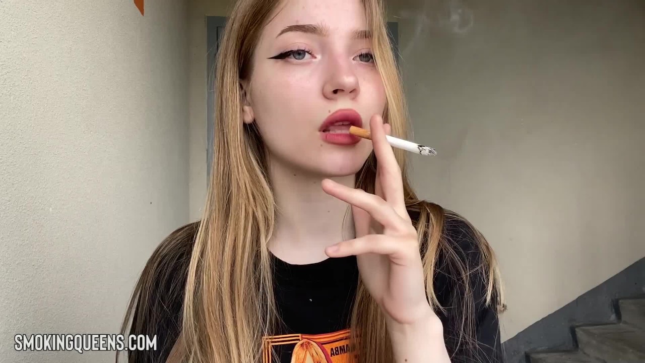 danielle nicole matthews recommends smoking video fetish pic