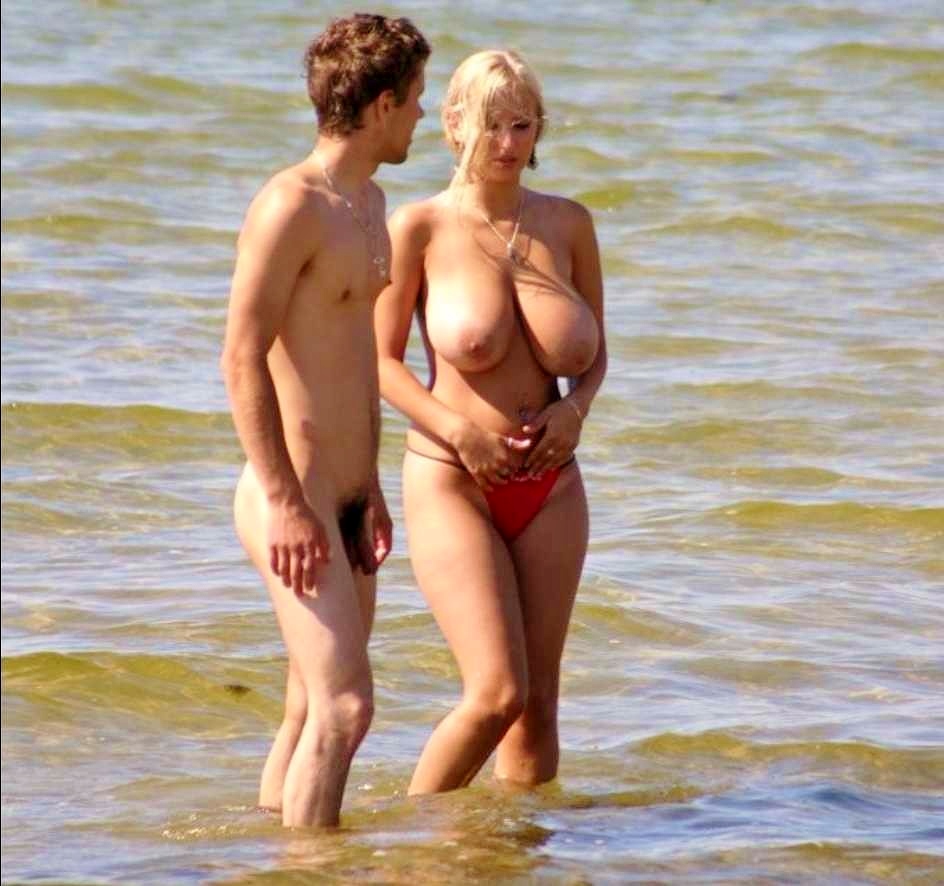 belinda hendry share massive tits on the beach photos