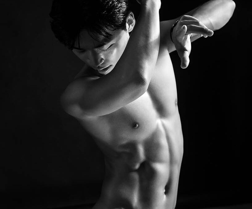 belen alamar marti recommends korean male model nude pic