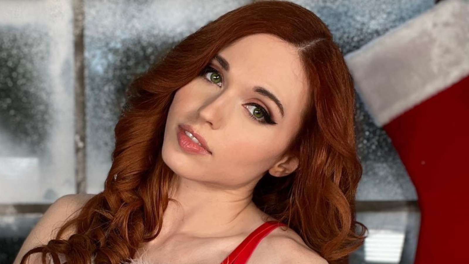 brenda gluck recommends amouranth leajs pic