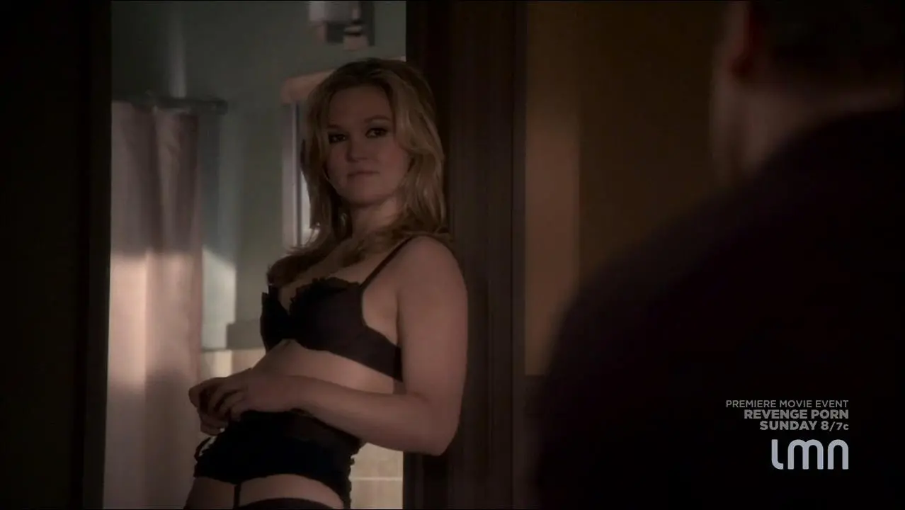 dave dinuzzo recommends julia stiles nude naked pic