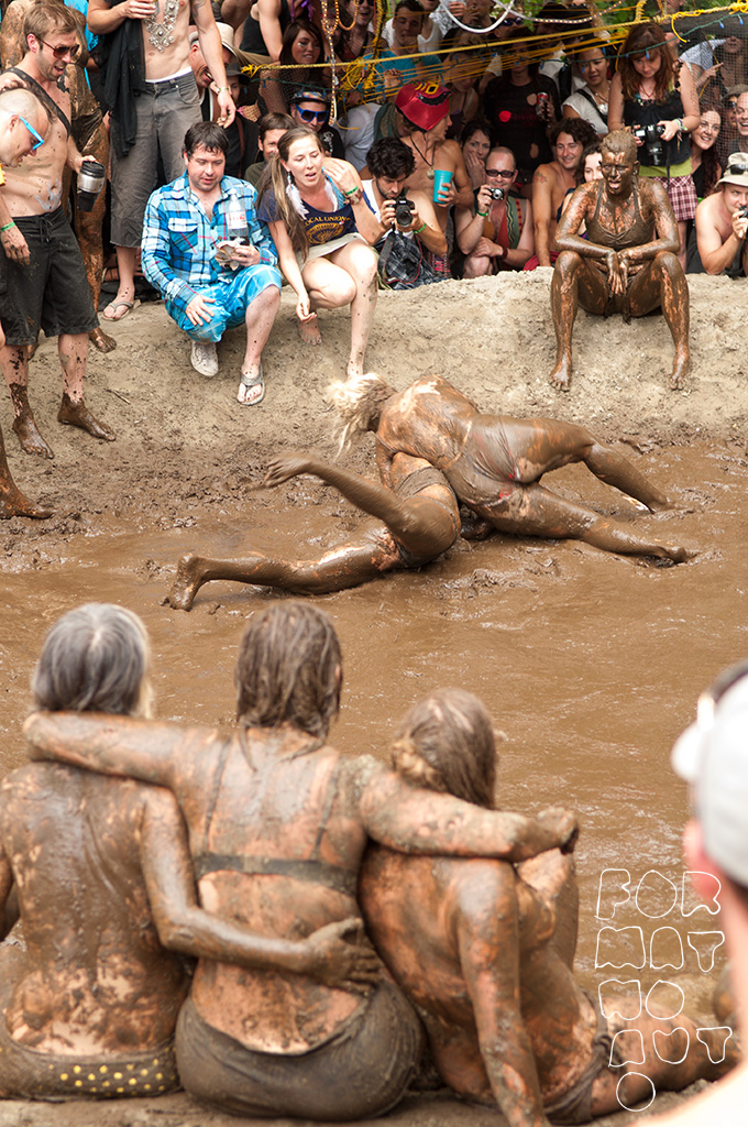 chandana agarwal share nude mud wrestling photos