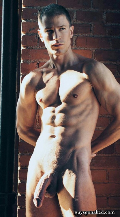 damien long recommends nude muscle dudes pic