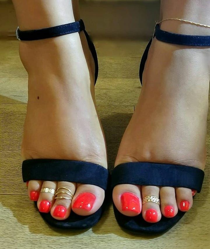 christine lacanaria recommends sexy feetporn pic